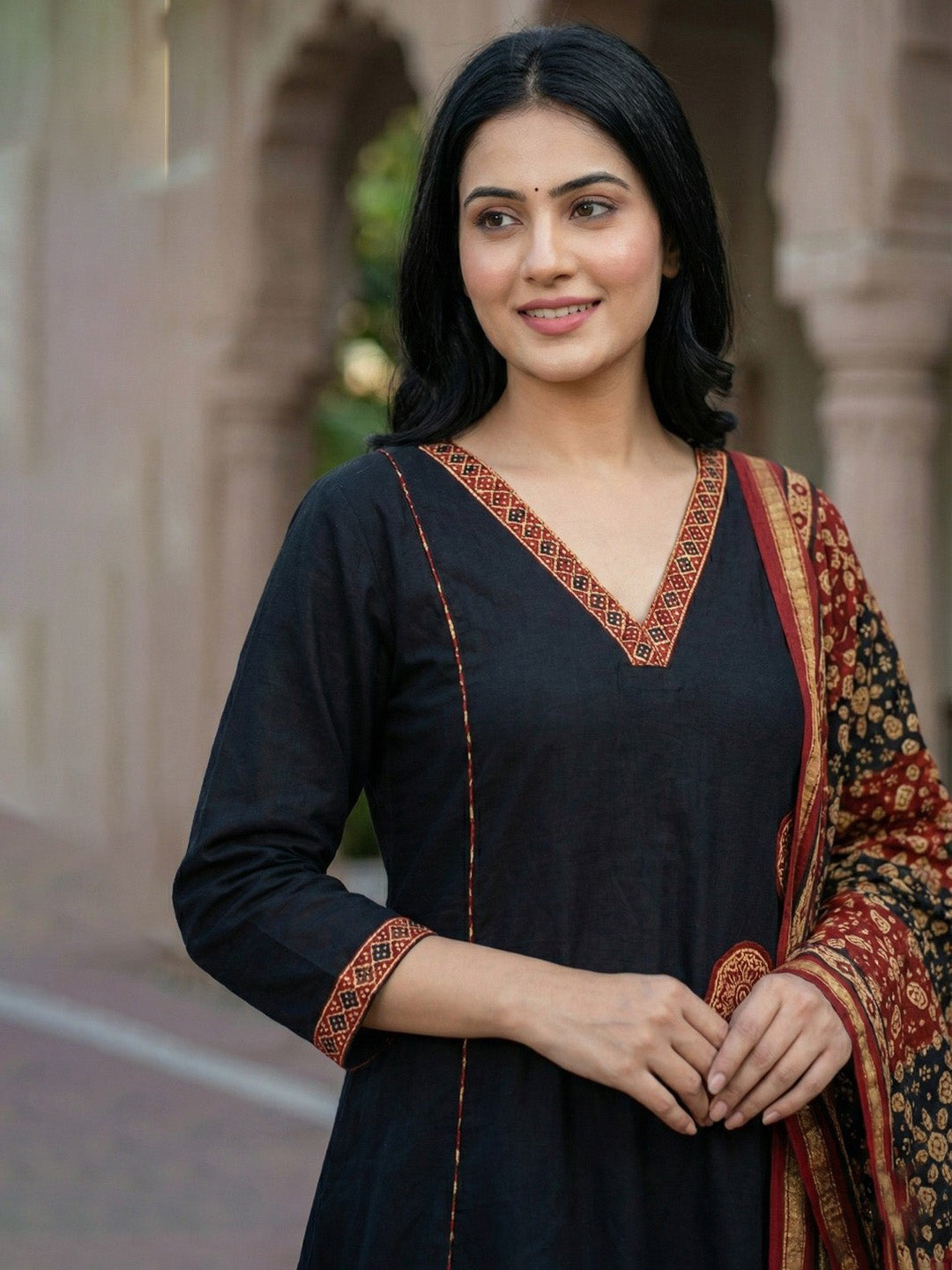 Black Cotton Blend Printed Straight Suit Set
